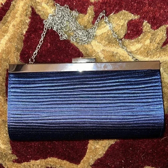 Midnight Blue Women’s Wave Pleated Silver Tone Evening Clutch Bag Purse - Picture 8 of 15